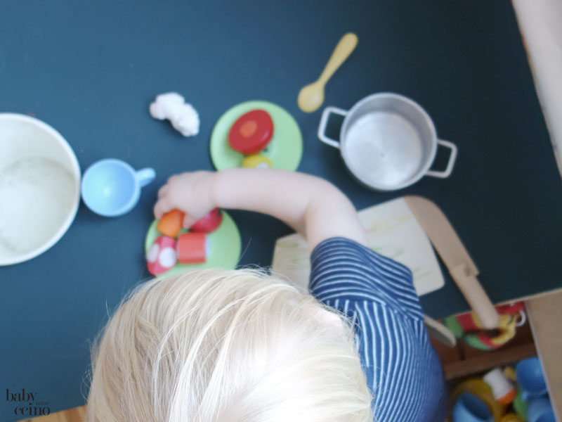 babyccino-basteltisch-tisch-kochen-2
