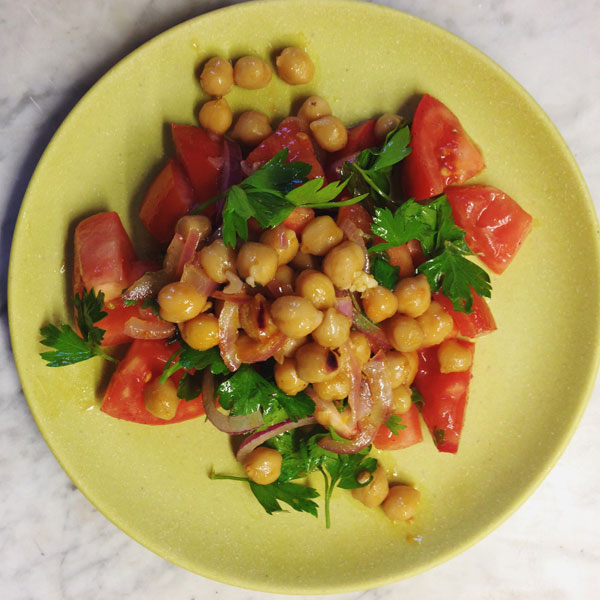 kichererbsentomatensalat