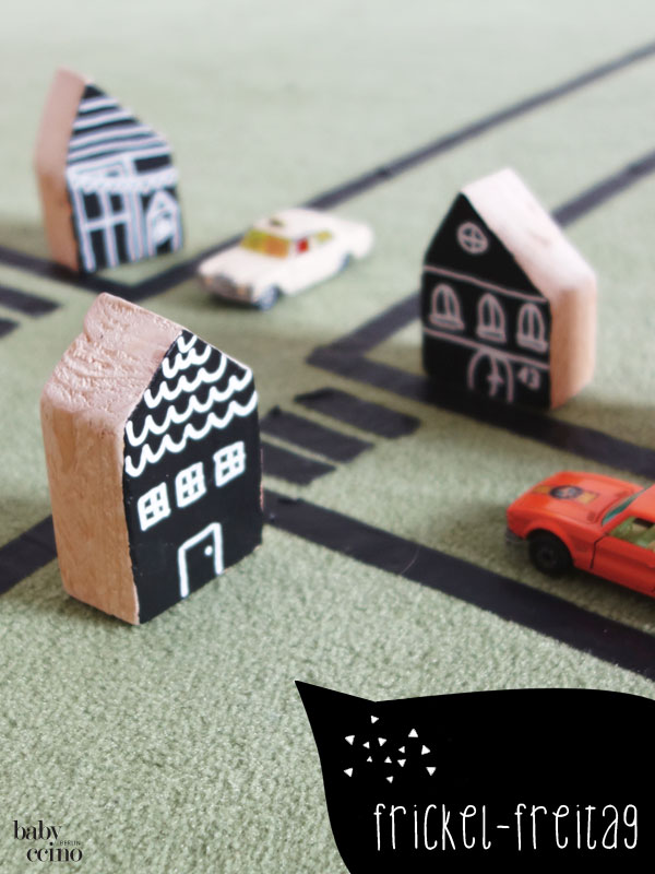 Kreatives Kinderzimmer – Häuschen aus Holzresten
