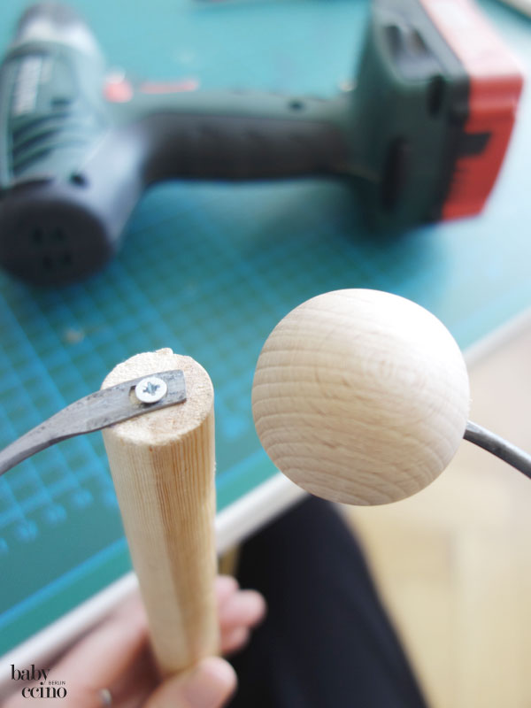 DIY-Puppenbett-Weinkiste-Upcycling-2