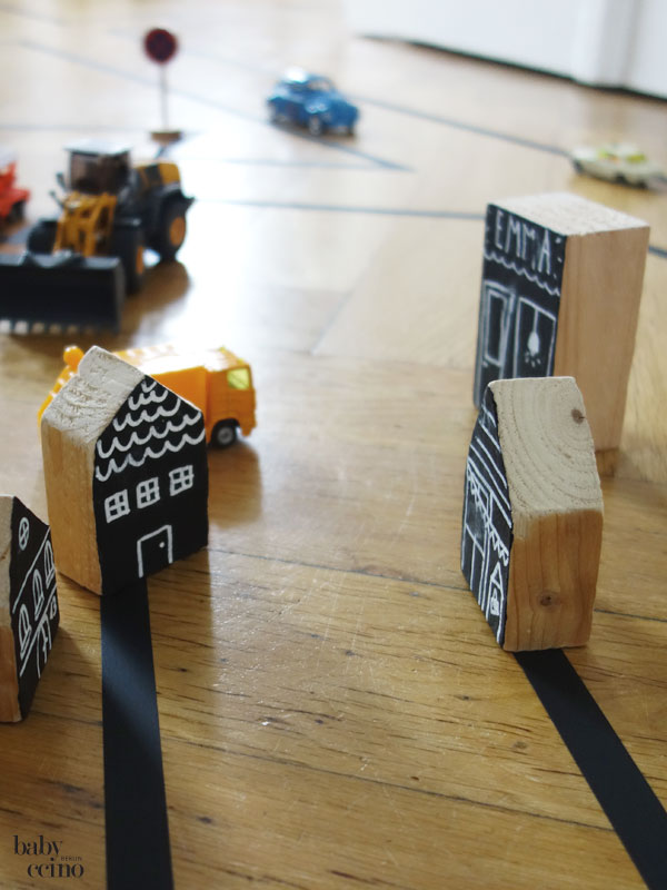 DIY-Strassenteppich-autospielstrasse-maskingtape-7