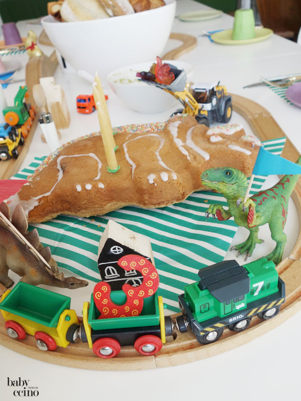 Kindergeburtstag-Dino-Party-2