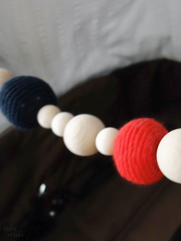 SSW25-faedeln-holzkugeln-diy-kinderwagenkette-2