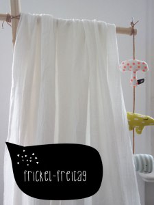 Mobile-Halterung-Himmelbett1